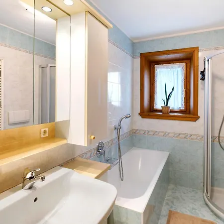 Chalet Piccolo Larice - *